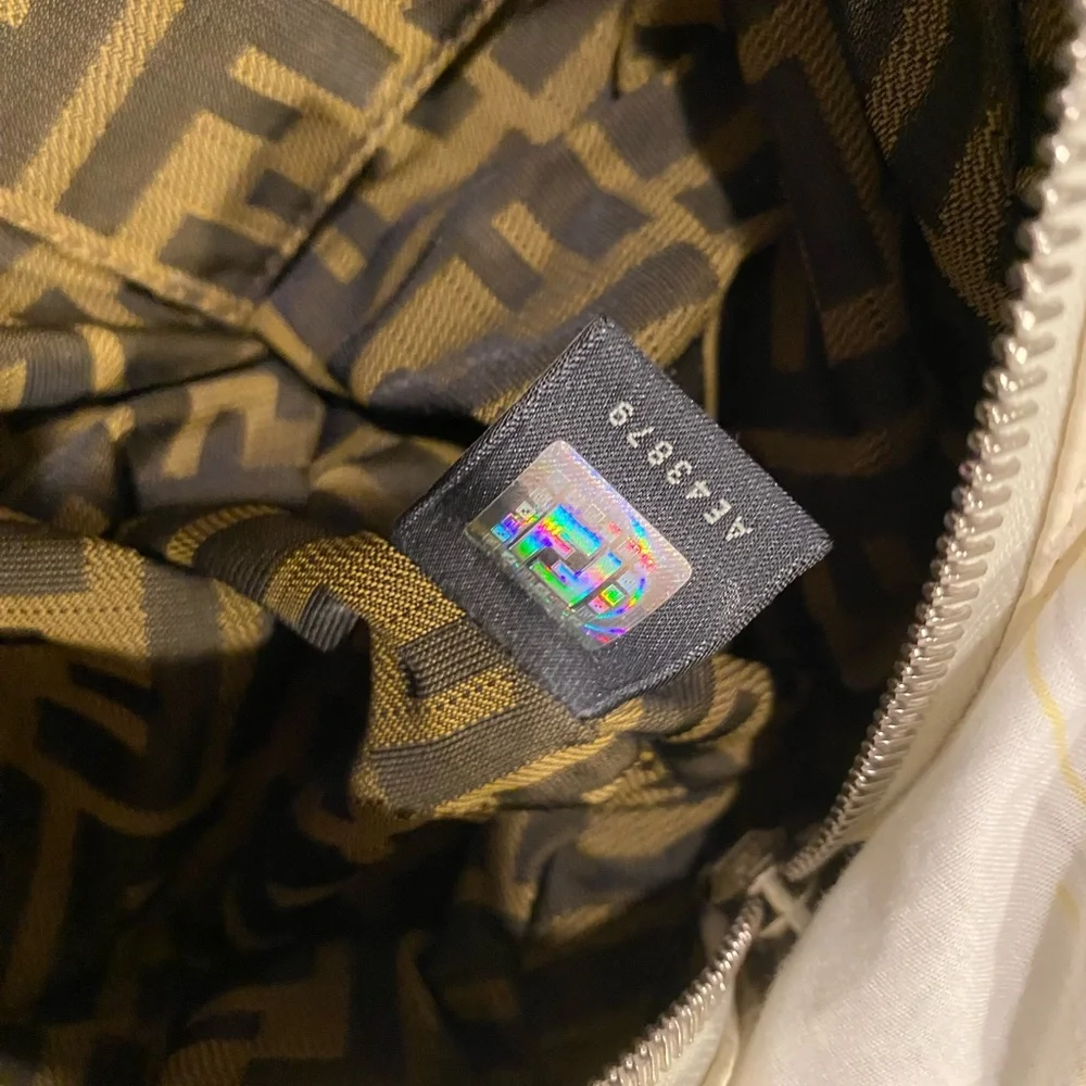 Fendi Mini Spy Cream Leather Bag - Picture 9 of 11